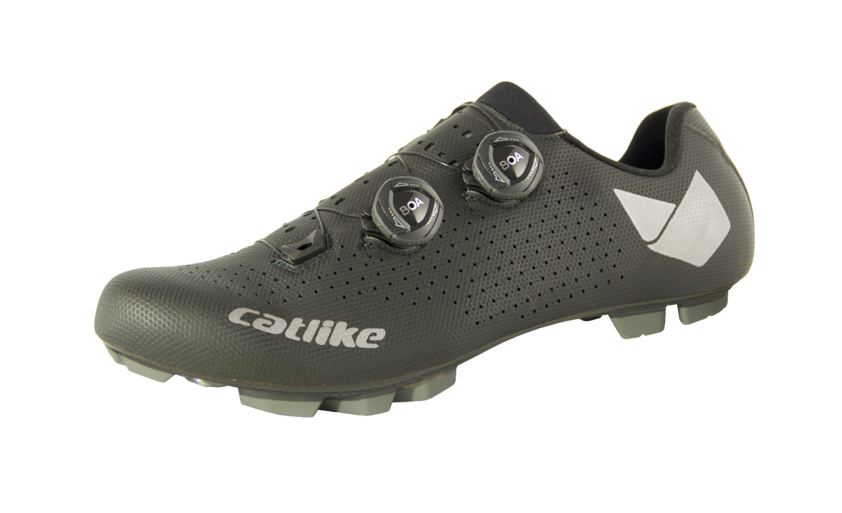 Chaussures-whisper-oval-carbon-mtb-black